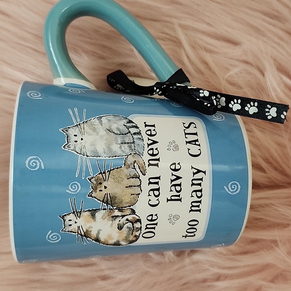 Brand New LARGE CERAMIC "ONE CAN NEVER HAVE TOO MANY CATS" MUG 🐈